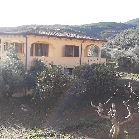 Casa Lucia San Teodoro 2 Apartman *