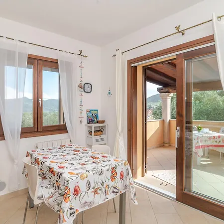 Casa Lucia San Teodoro 2 *